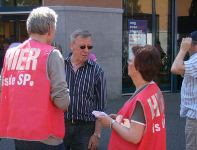 wim-born-en-agnes-in-gesprek-met-copy.jpg